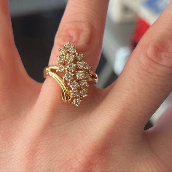 Vintage 14k yellow gold diamond waterfall cluster ring - Picture 3 of 8